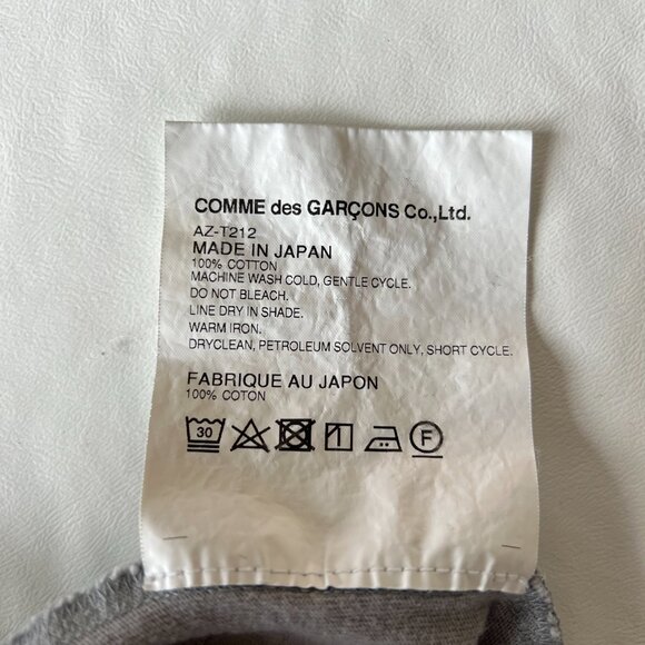 COMME DES GARCONS PLAY TSHIRT RED HEART GREY - Picture 8 of 8